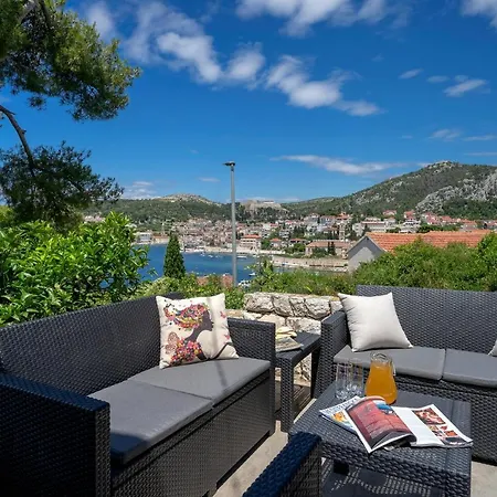 Rinada - Zf Hvar Apartment