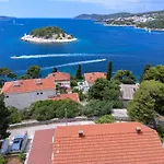 Rinada - Zf Hvar Apartament