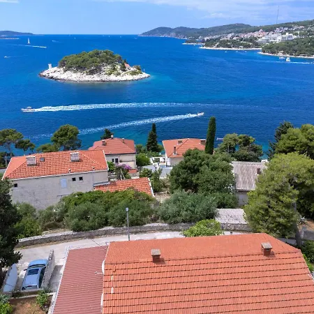 Rinada - Zf Hvar Apartment