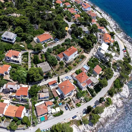 Rinada - Zf Hvar Apartment